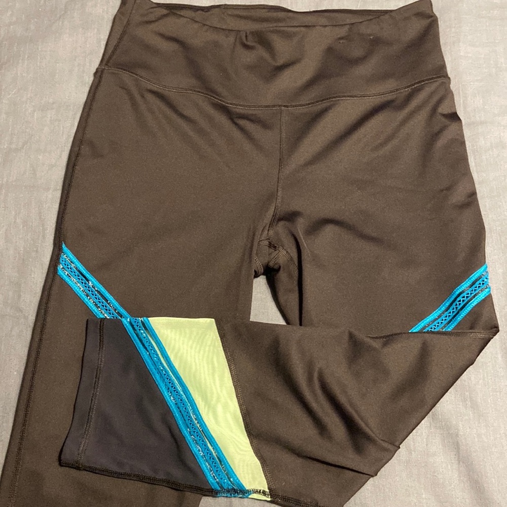 Exercise capri leggings